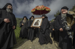 most 
Solemn processwion for the Fovera Prostasia feast in Kotloumousiou monastery. Athos, 20 IV 2014 
2020-04-20 23:09:58