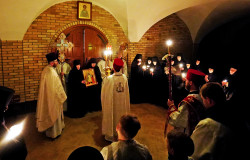 jarek 
Paschal procession in Zwierki Convent 
2020-04-24 18:42:53