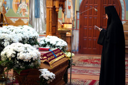 jarek 
Great Friday in Zwierki Convent (Christ burial service) 
2020-04-25 20:06:13