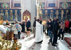 jarek11 
Verenation of Life-giving Spring Mother of God Icon in Supraśl Monastery 
2020-04-26 16:58:38