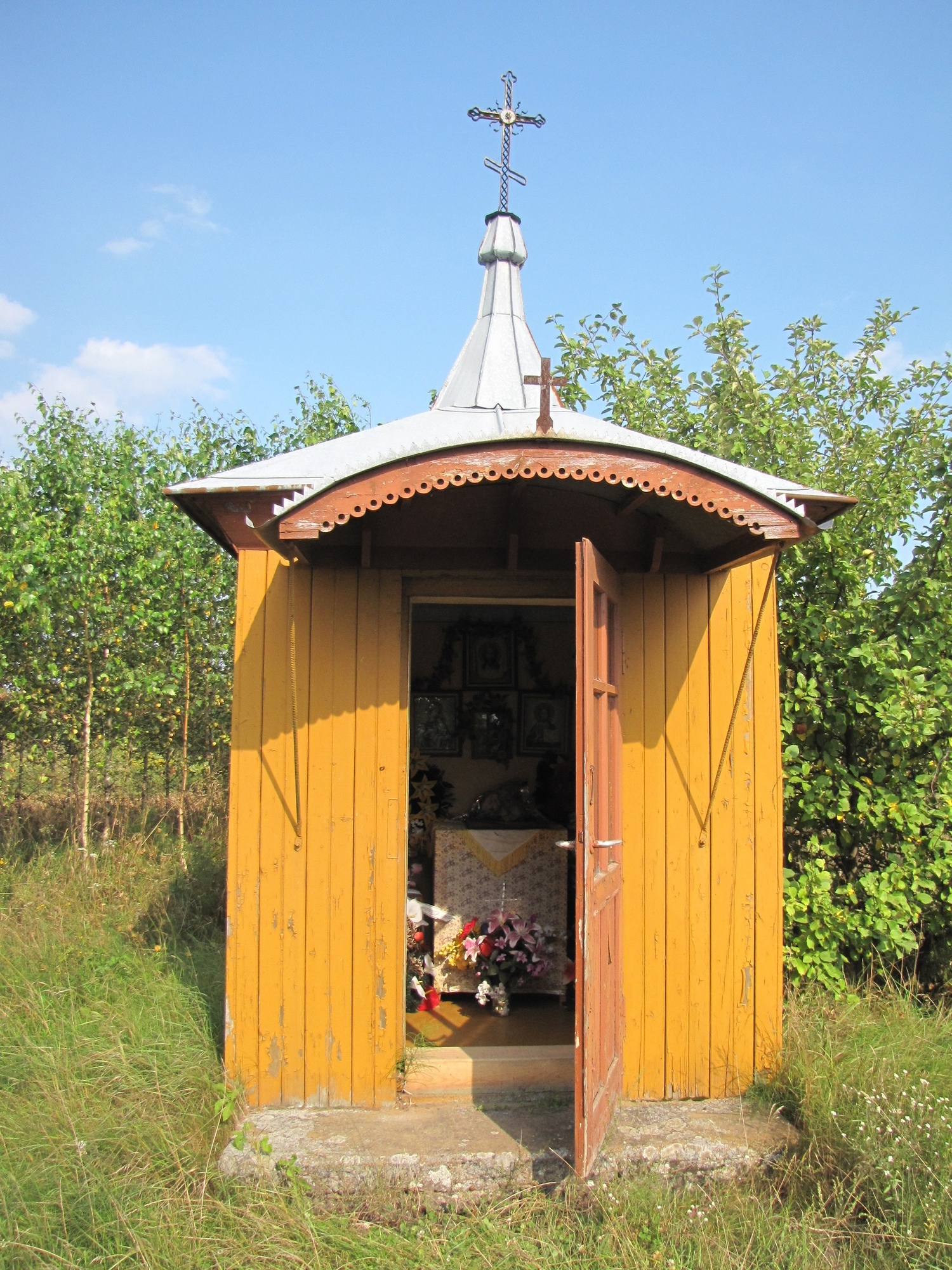 Przydrożna kapliczka
