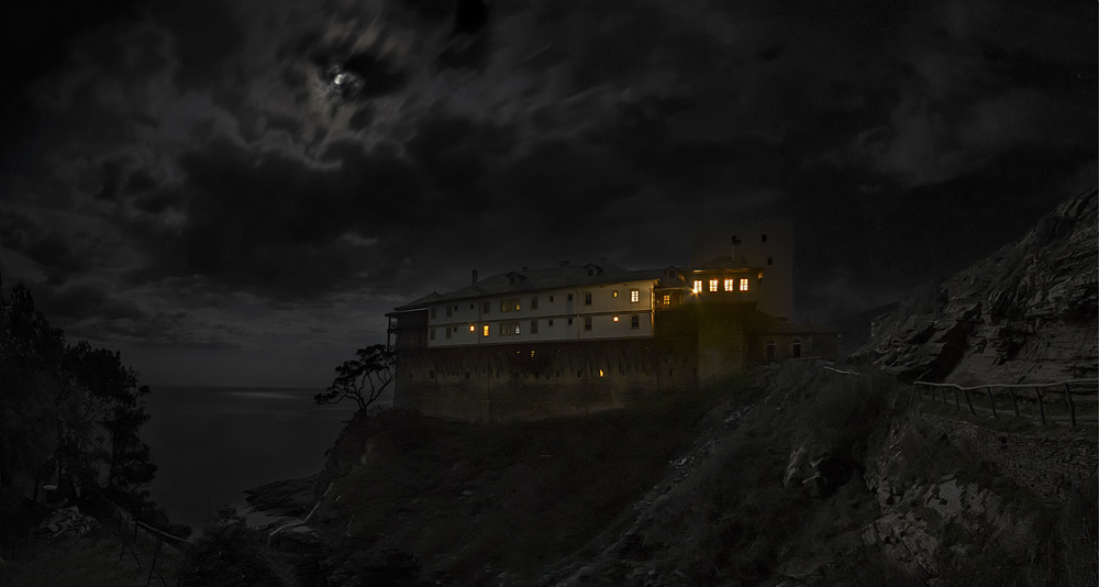 Ayion Oros - night over Pantokratoros. 2 IV 2015