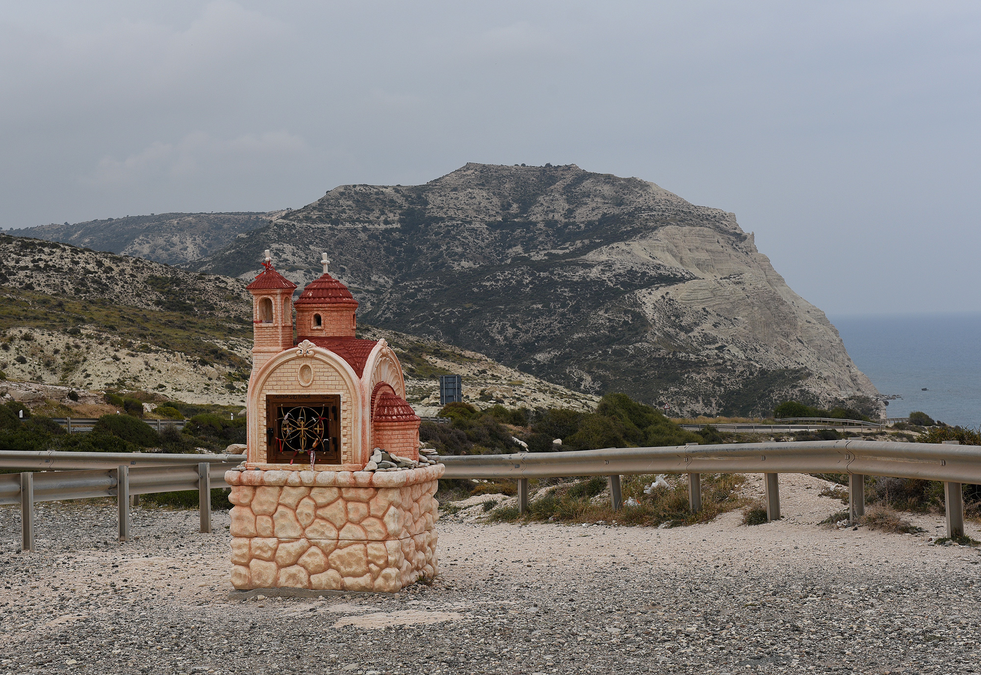 Kapliczka niedaleko Petra tou romou