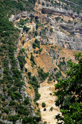 Sheep1389 
Droga do monasteru Hamatura - z oddali 
2020-07-16 15:23:56