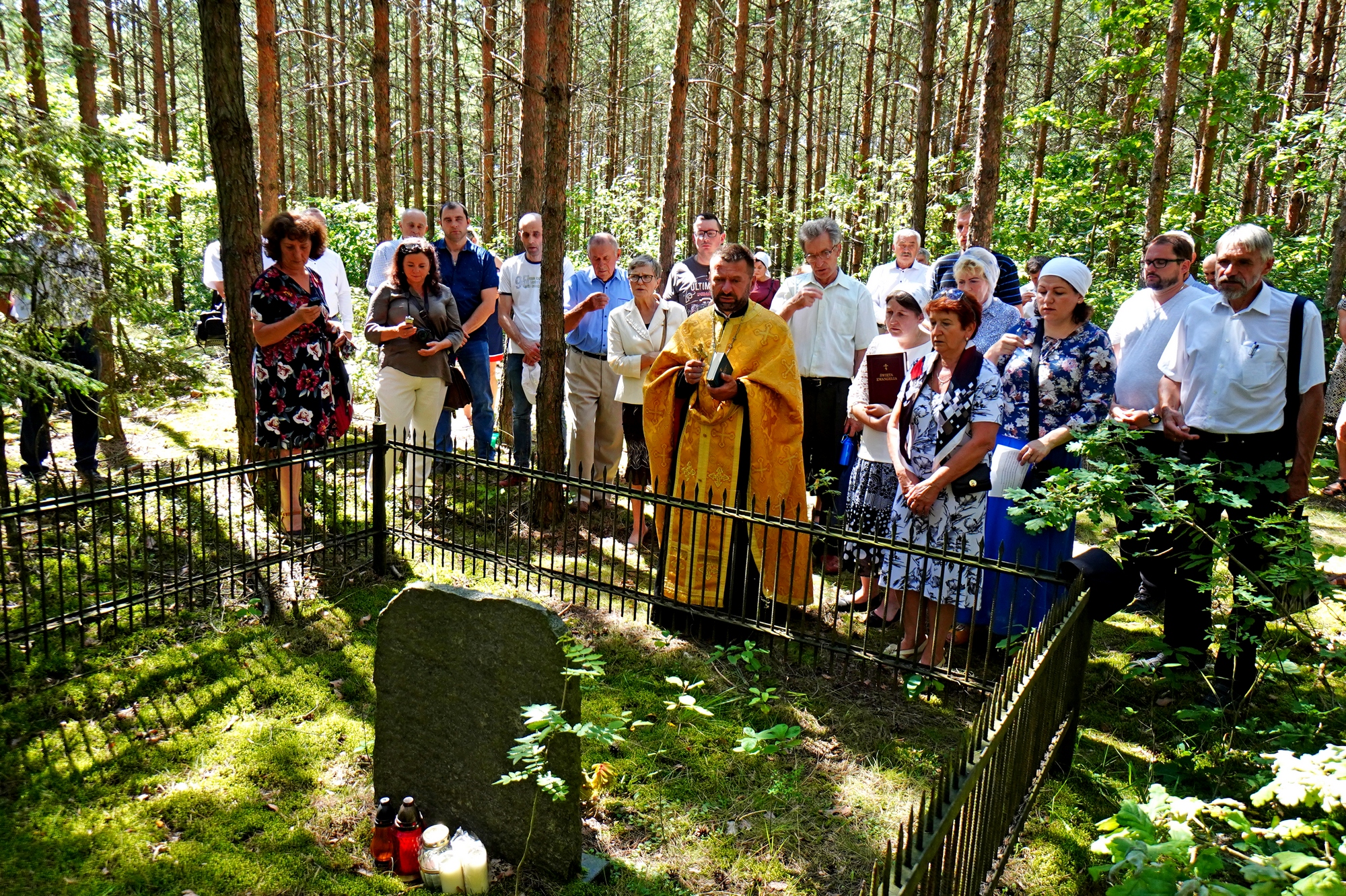 The prayer to Podlasie Martyrs at their grave close to Puchały Stare