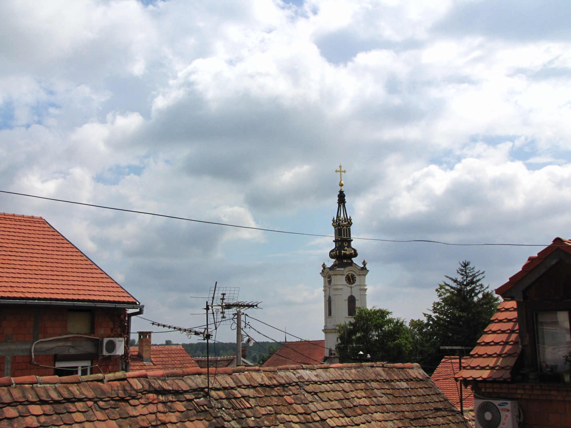 Wieża jednej z zemuńskich cerkwi