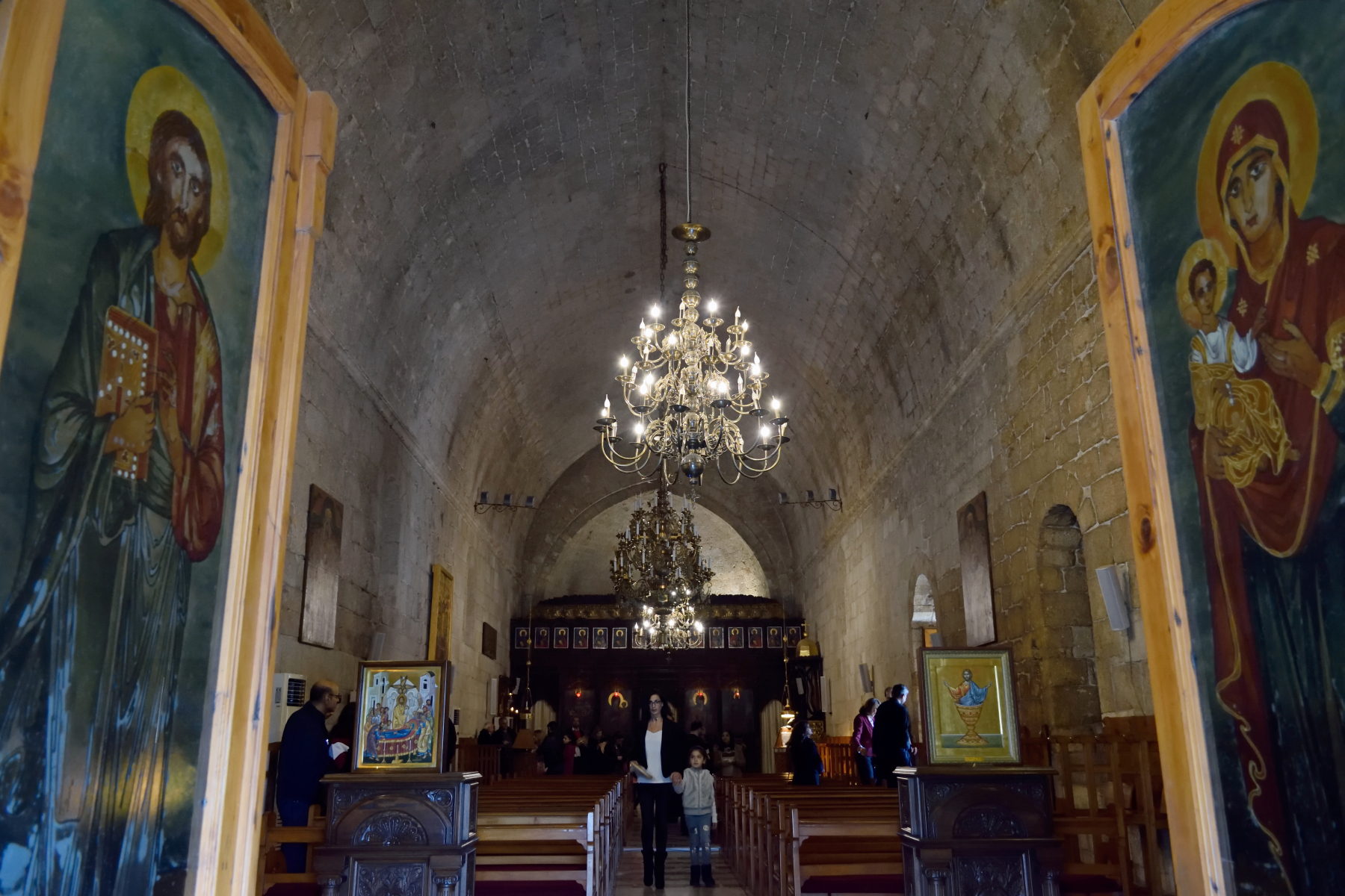 Wychodząc po Liturgii z balamandzkiej cerkwi