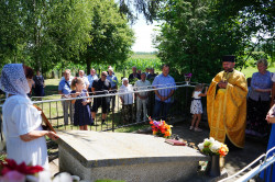 jarek 
The prayer at Podlasie Martyrs grave close to Zanie village 
2020-08-05 13:46:35