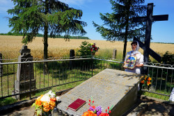 jarek 
The prayer at Podlasie Martyrs grave close to Zanie village 
2020-08-05 13:46:59