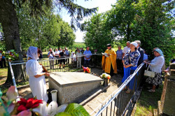 jarek 
The prayer at Podlasie Martyrs grave close to Zanie village 
2020-08-05 13:47:14