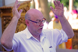 jarek1 
Slawek - Choir conductor 
2020-08-13 07:57:59