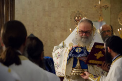 Sheep1389 
Przyjmowanie Darów przez patriarchę antiocheńskiego Jana - wielkie wejście 
2020-08-28 16:43:16