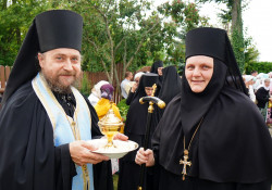 jarek11 
The Dormition of the Mother of God feast in Wojnowo Convent 
2020-09-12 21:46:09