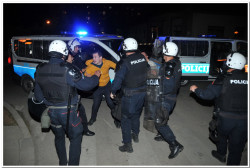sapuric 
НЕ ДАМО СВЕТИЊЕ 
2020-10-13 13:45:29