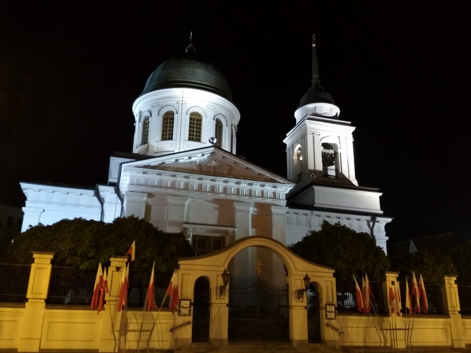 "Ojczyznę kochać trzeba i szanować..."