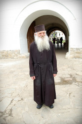Florina 
Father Petru from Neamț Monastery, April 2014 
47 
2020-11-08 22:39:22