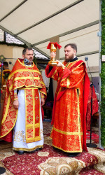 jarek 
Holy Eucharist 
2020-11-16 13:30:53