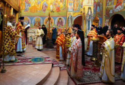 jarek11 
The Divine Liturgy in Zwierki Convent - St. Martyr Anastasia of Rome feast  
2020-11-16 18:38:30