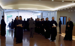 Sheep1389 
Wejście seminarzystów do Instytutu Teologicznego Balamand, czerwiec 2019 
2020-11-25 12:49:32