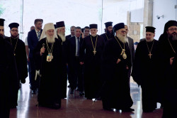 Sheep1389 
Entrance of Antiochian patriarch John and Serbian Irinej to the Theological Institute 
2020-11-25 12:51:01