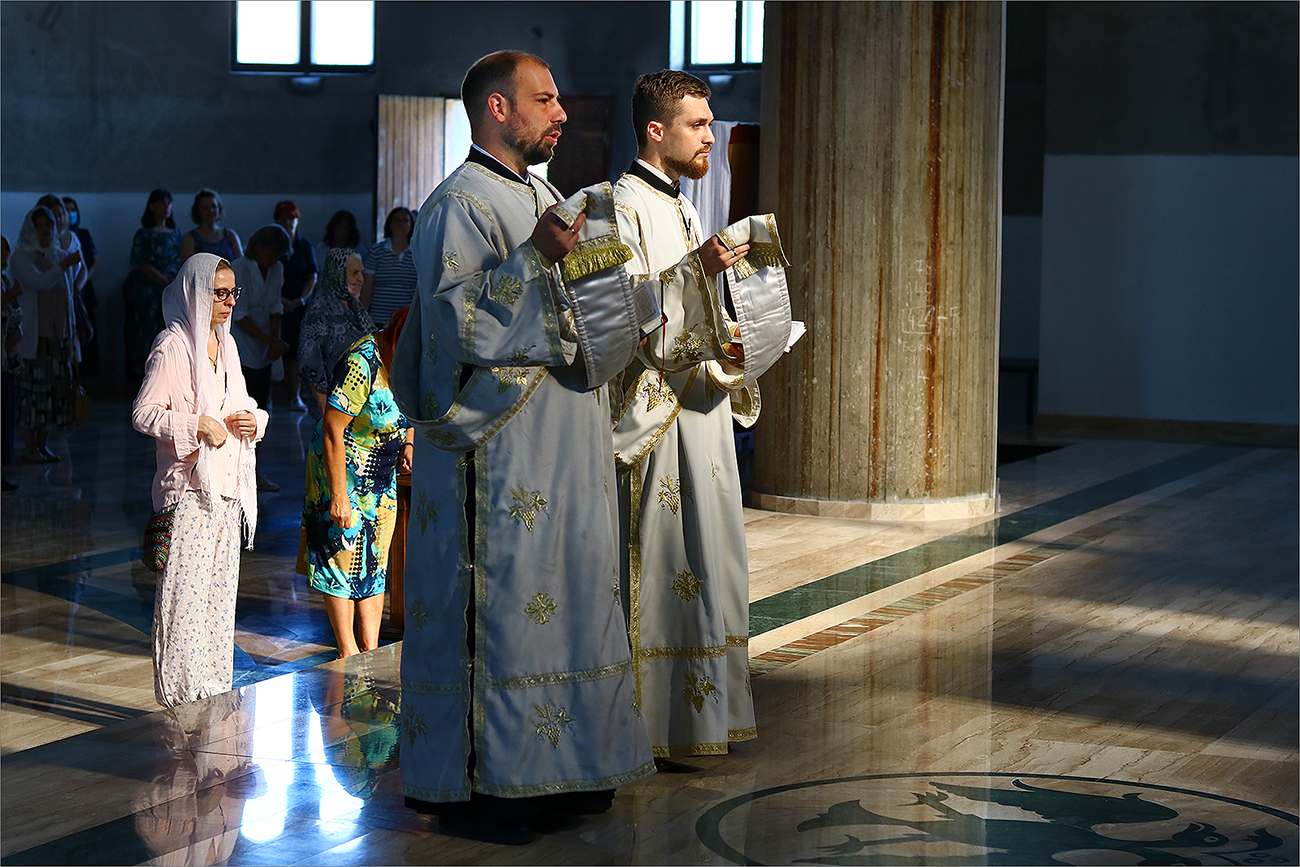 Beginning of Liturgy - Почетак Литургије