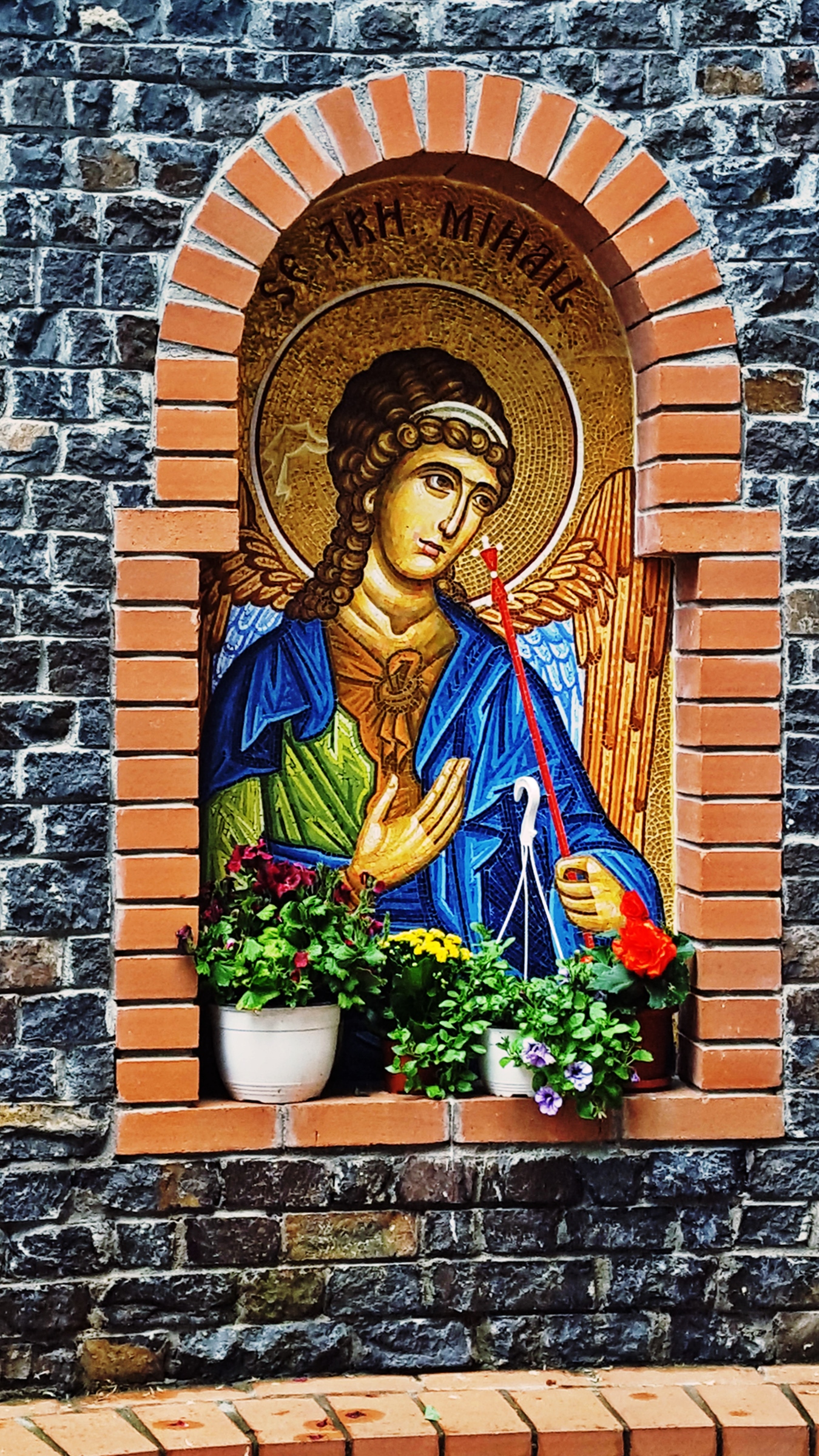 Sf. Arhanghel Mihail - mozaic de la Mănăstirea Rohia, Maramureş