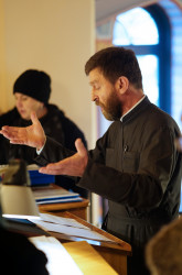 jarek 
Protodeacon Jaroslaw Makal directing choir 
2020-12-20 12:58:38