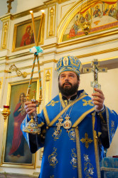 jarek 
Bishop Andrzej 
2020-12-24 21:36:37