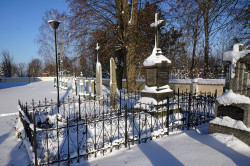 jarek 
Crosses close to the Orthodox church in Łosinka 
2021-01-27 10:01:20