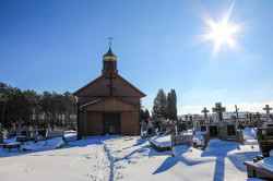 jarek11 
The Orthodox cementary chapel in Żerczyce 
2021-03-07 20:46:59