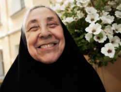 kcenia.belova 
Матушка София. 88 лет 
2021-03-10 07:39:24