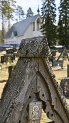mannisepp 
Cemetery 
2021-05-06 19:45:54