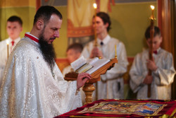 jarek 
Paschal Divine Liturgy in Zwierki Convent 
2021-05-11 08:34:40