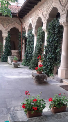 Madalina24 
Stavropoleos Monastery  
2021-05-31 01:06:36