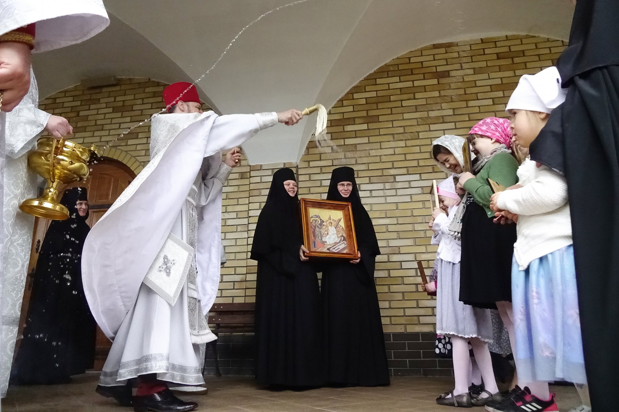 Paschal period processions in Zwierki Convent