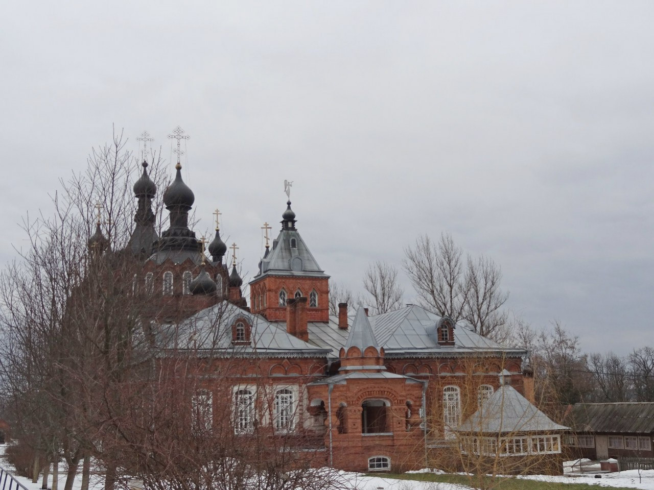 Казанская Амвросиевская женская пустынь 