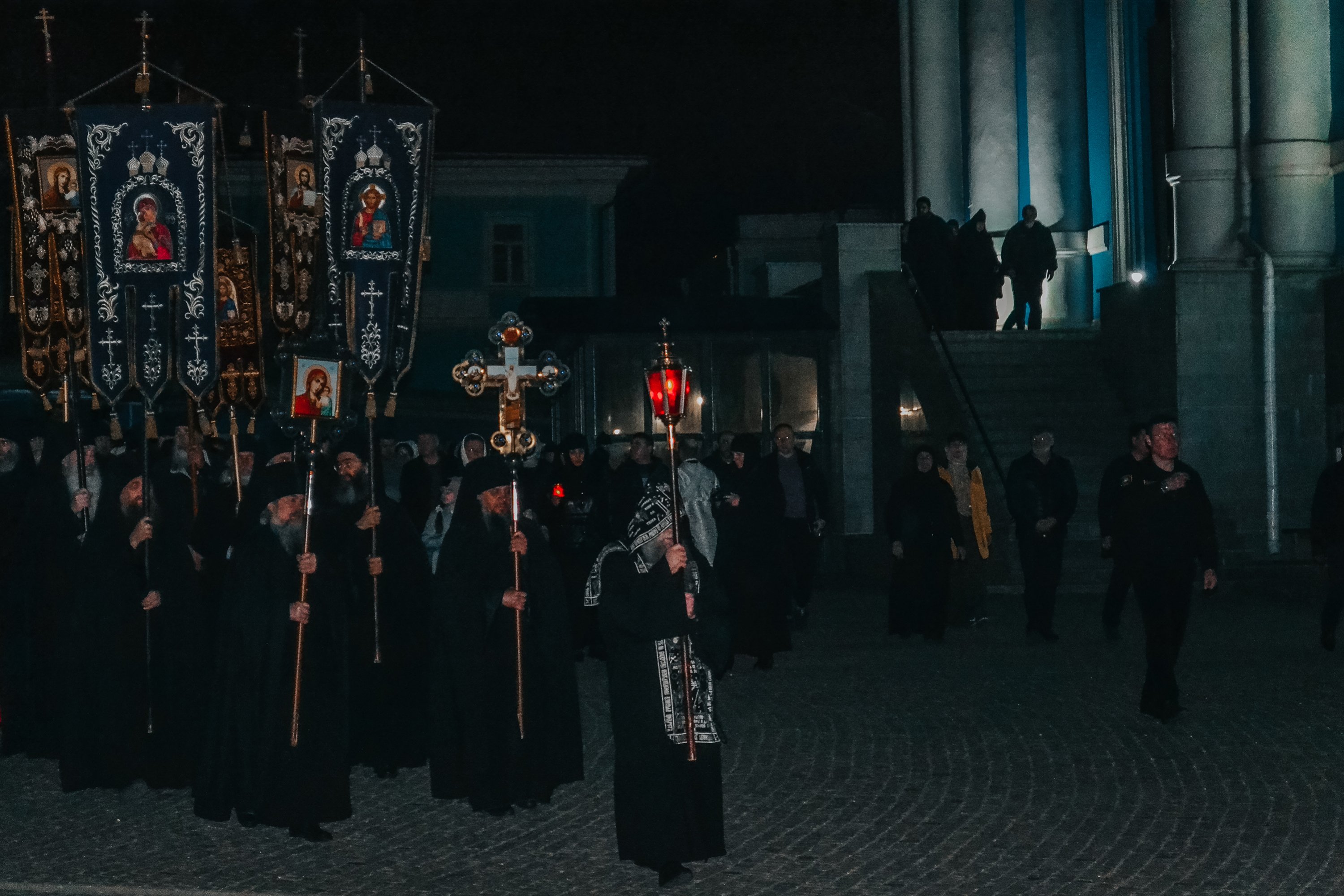 Крестный ход в ночь на Рождество