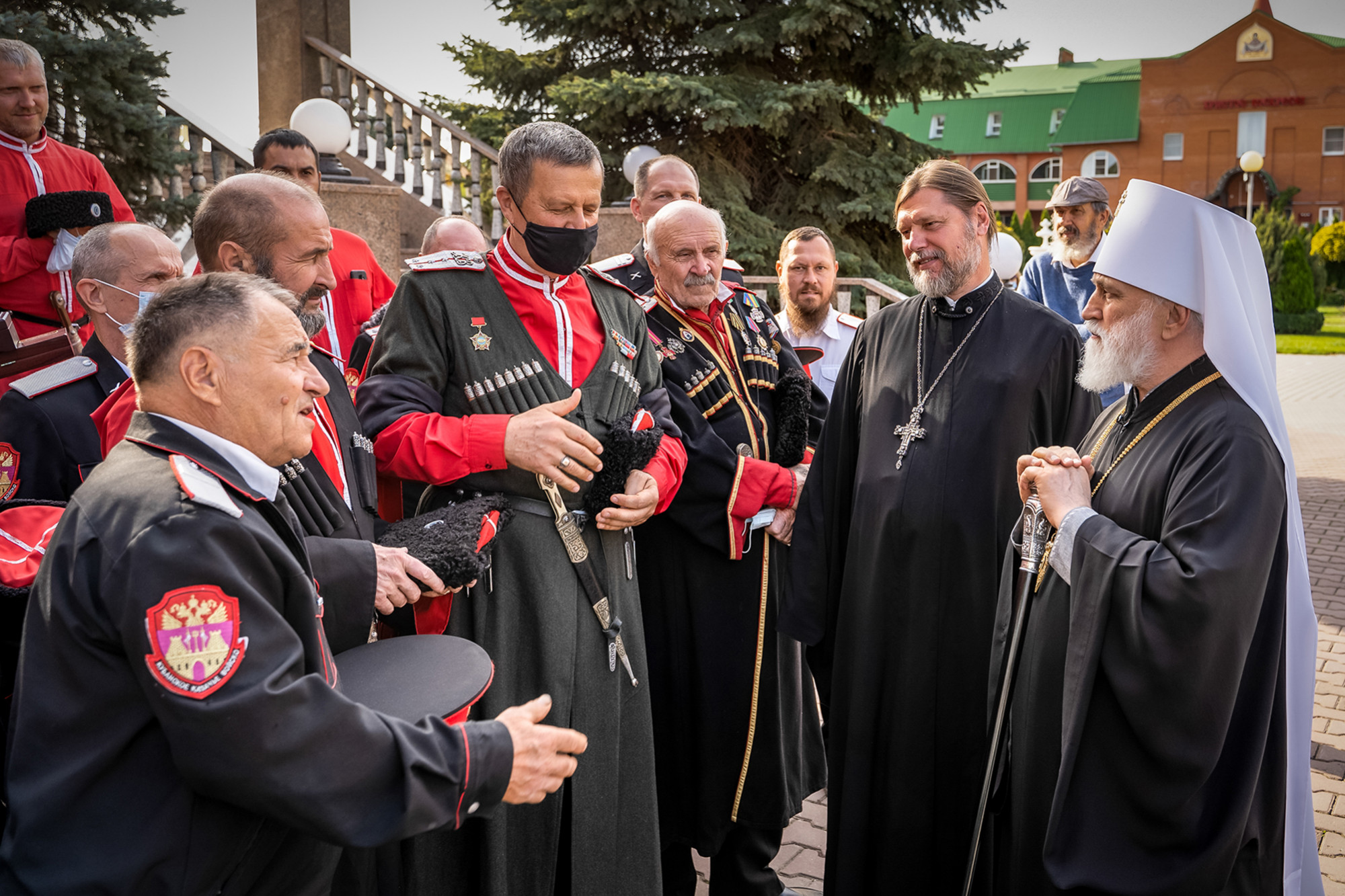 Казаки и Митрополит храм Рождества Христова