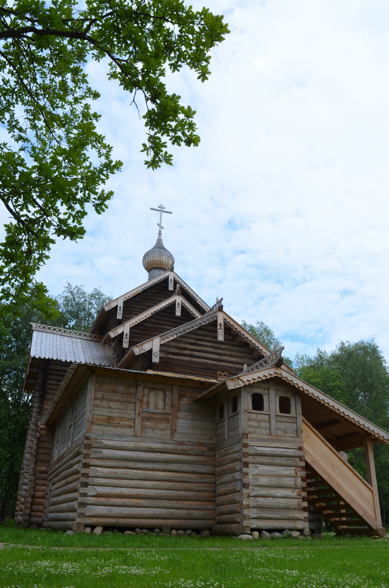 Деревянная церковь