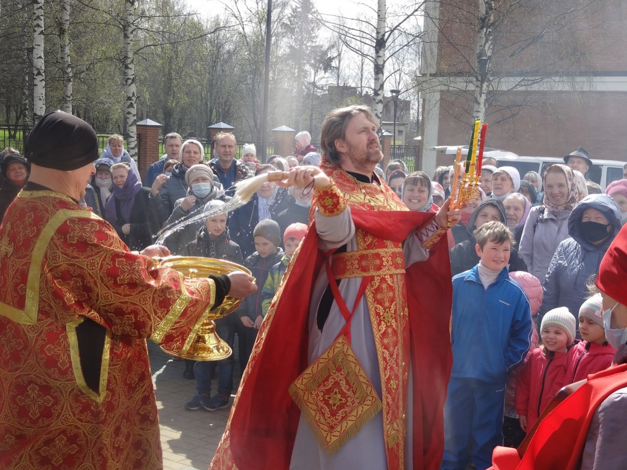 Пасхальный крестный ход