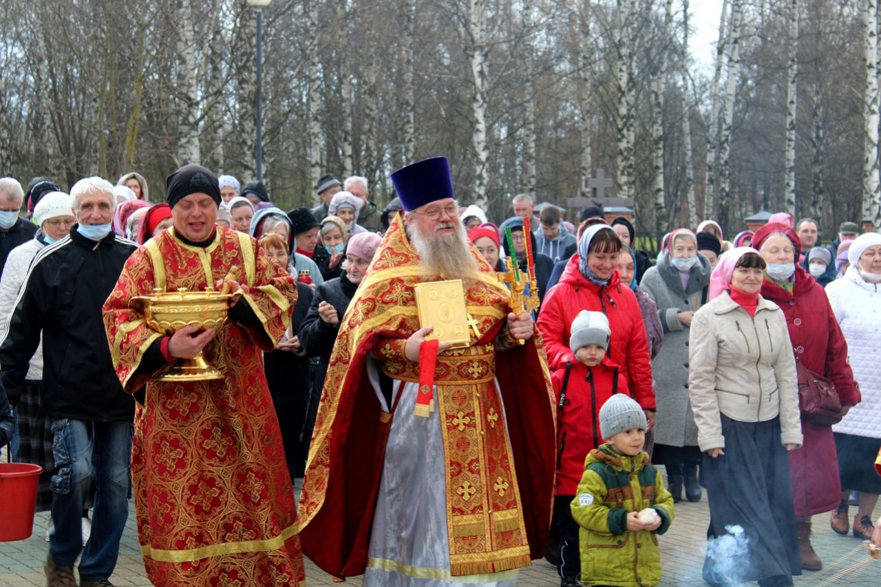 Крестный ход на Светлой седмице.