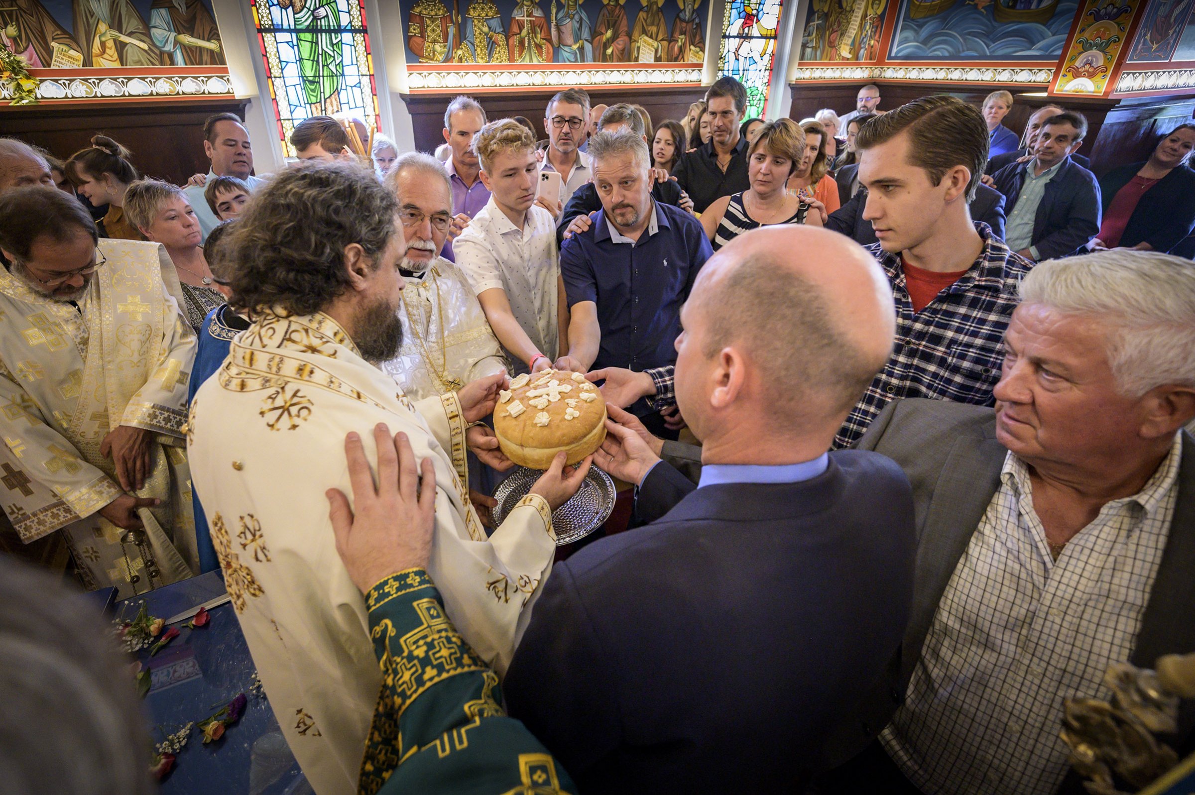 Turning the Slava Kolach during the 125th Anniversary, St. Sava Jackson