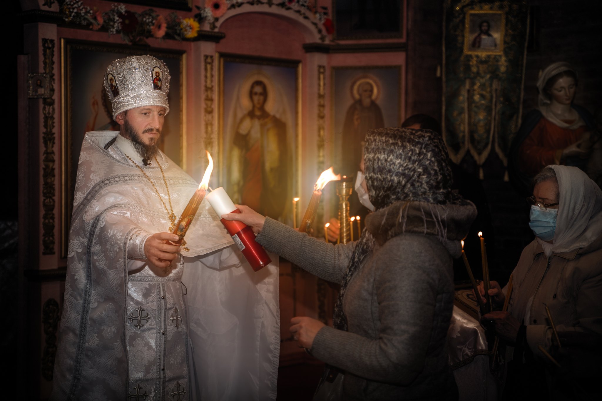 Святой Свет