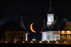 Cristescu Florin 
Rasarit de luna 
2021-06-06 09:40:10