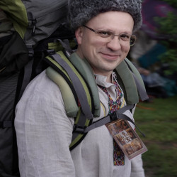 Viksimono 
Крестоходцы 
2021-06-11 21:32:15