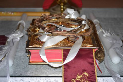 christighiz 
Crown them O Lord 
2021-06-23 17:26:14