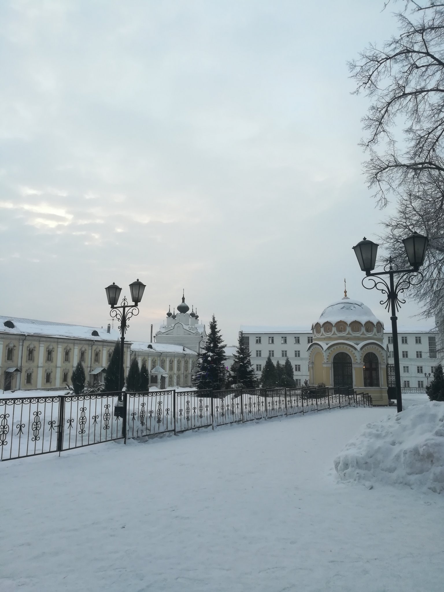 Свято-Никольский Угрешский мужской ставропигиальный монастырь