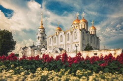 Parusidi 
Кафедральный Успенский Собор. Дата возведения -1158г. 
2021-07-05 03:22:19