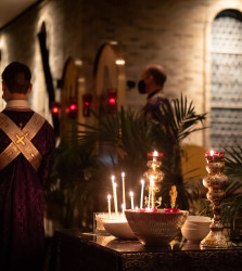 jv10nj 
Holy Thursday 
2021-07-06 16:00:06