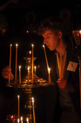 AmazonMEC 
lighting candles 
2021-07-08 00:40:16